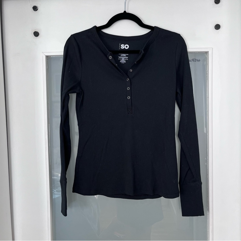 So Henley long sleeve size L